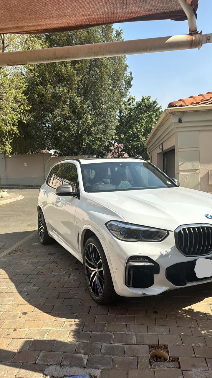 https://assets.carsharenova.com/019596dd-2e55-c8fd-ec7f-fd55e394de99