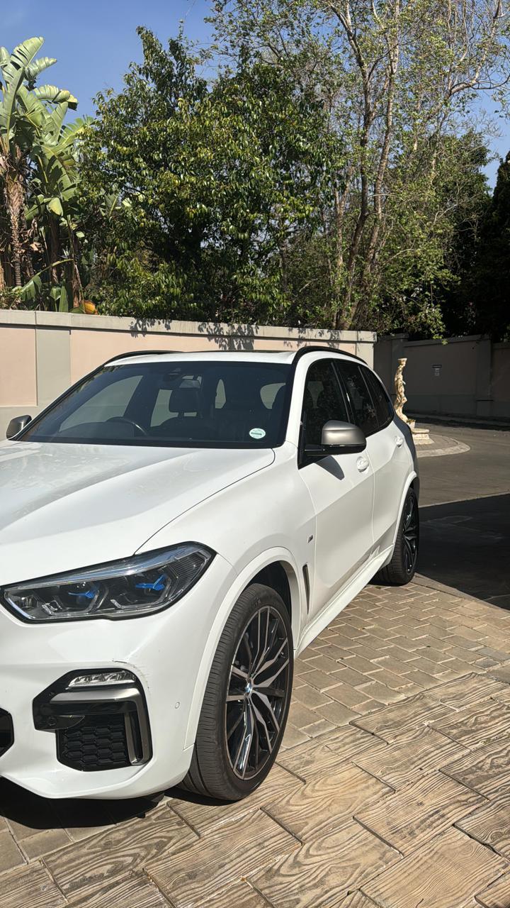 https://assets.carsharenova.com/019596dd-33fd-27bb-fd96-087ec5df84d0