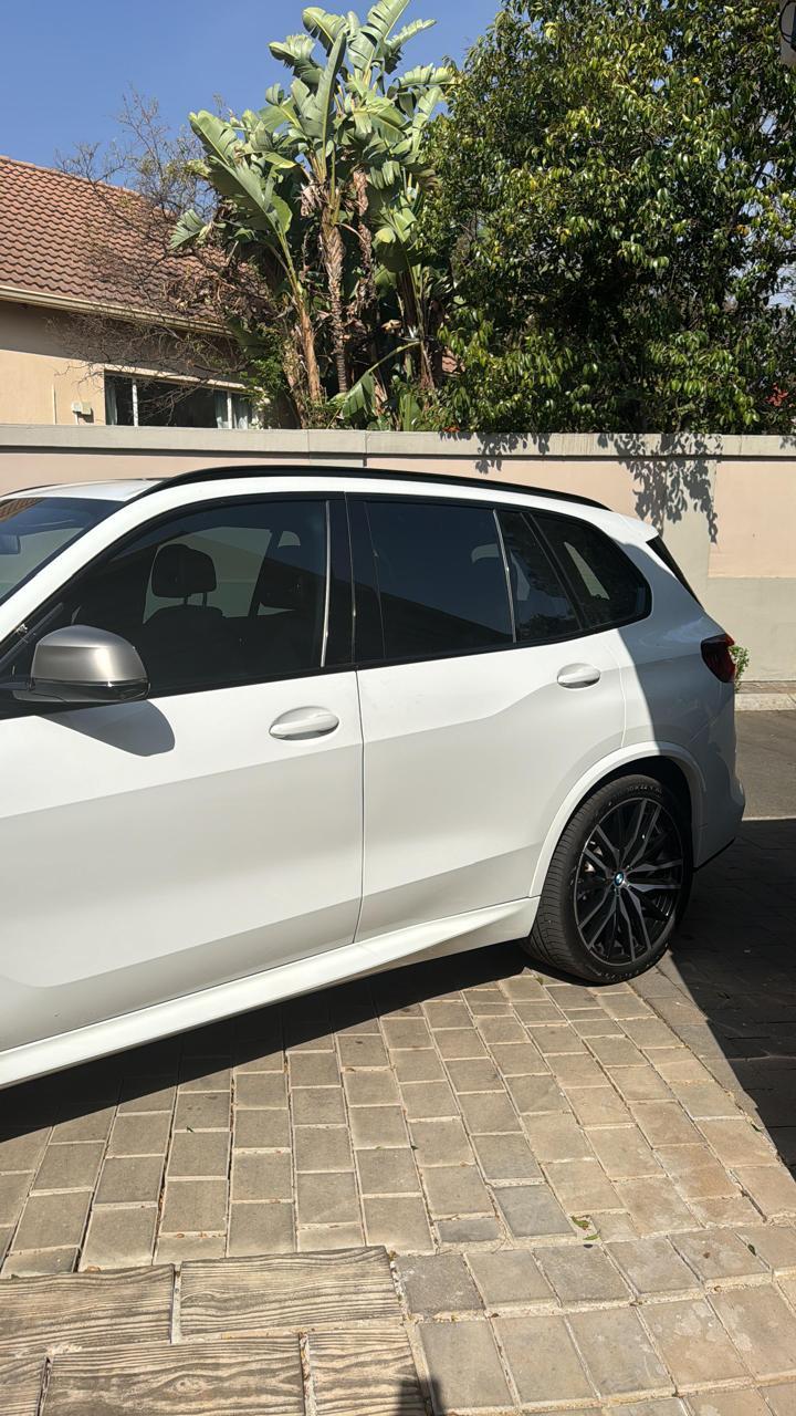 https://assets.carsharenova.com/019596dd-37ca-0f75-afad-dc078cee8d46