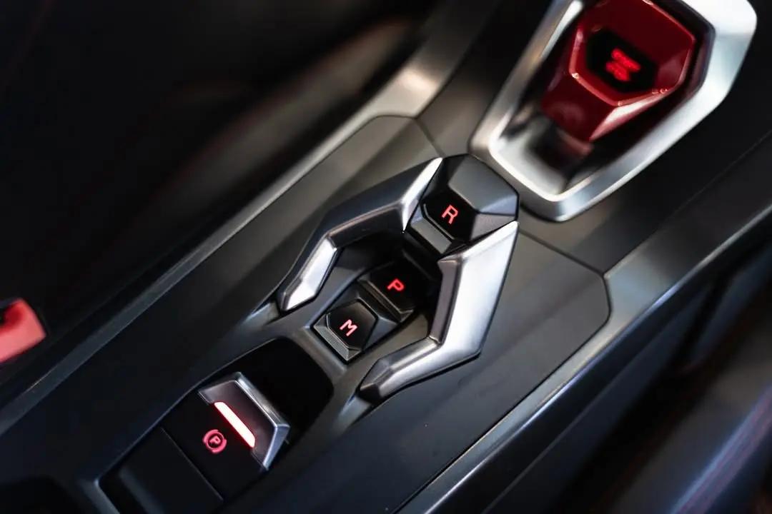 https://assets.carsharenova.com/01964421-fabf-54af-2f8f-280128be3666
