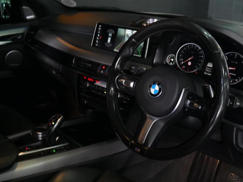 https://assets.carsharenova.com/01971bca-3501-c43d-9570-dcc73503a72b