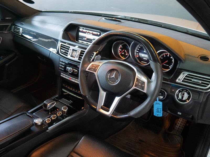 https://assets.carsharenova.com/01971c4c-c455-03b7-9b6b-0381b8377de1