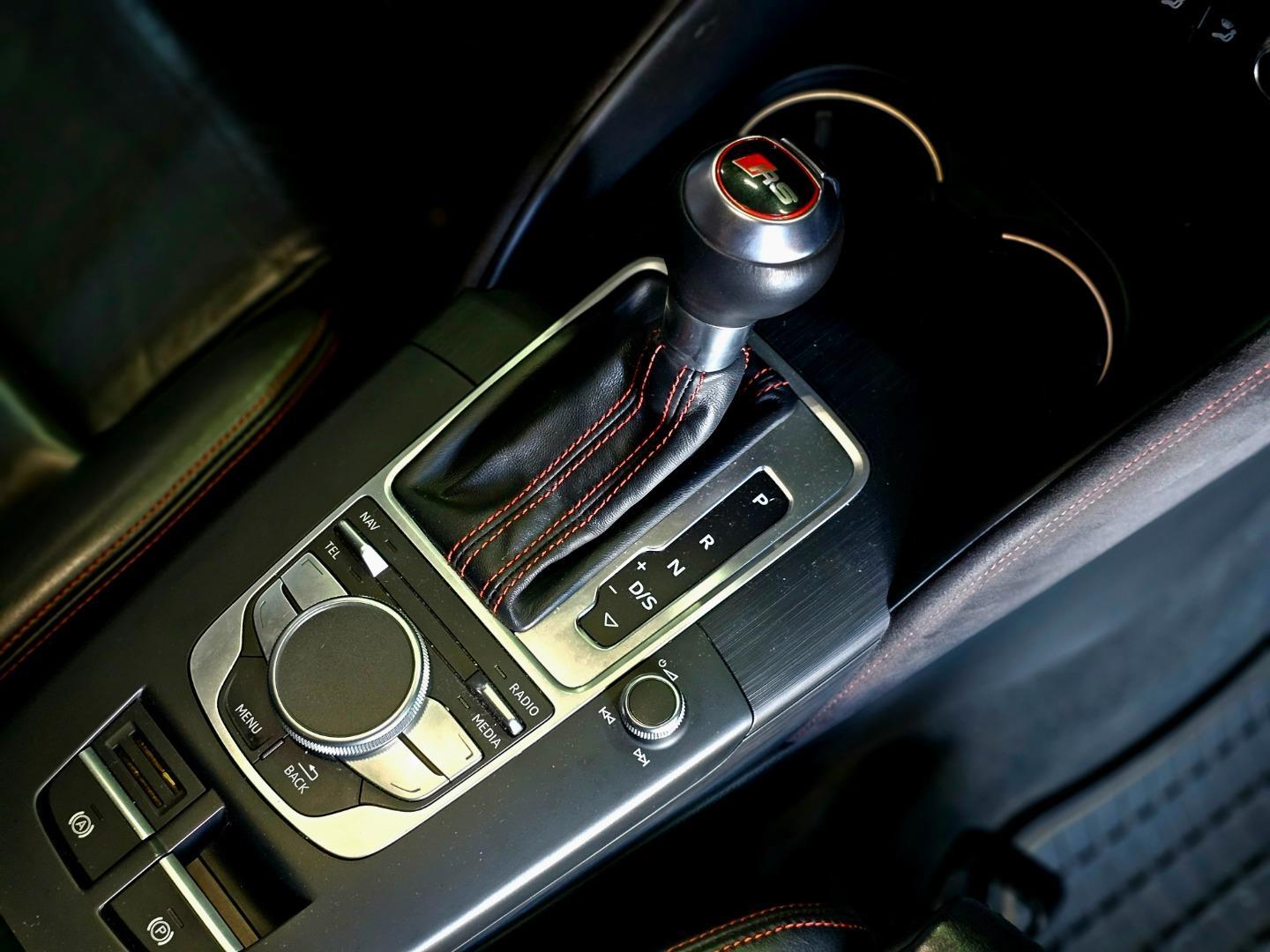 https://assets.carsharenova.com/01971fcd-1110-1f53-f3ef-87f79d6db4bf