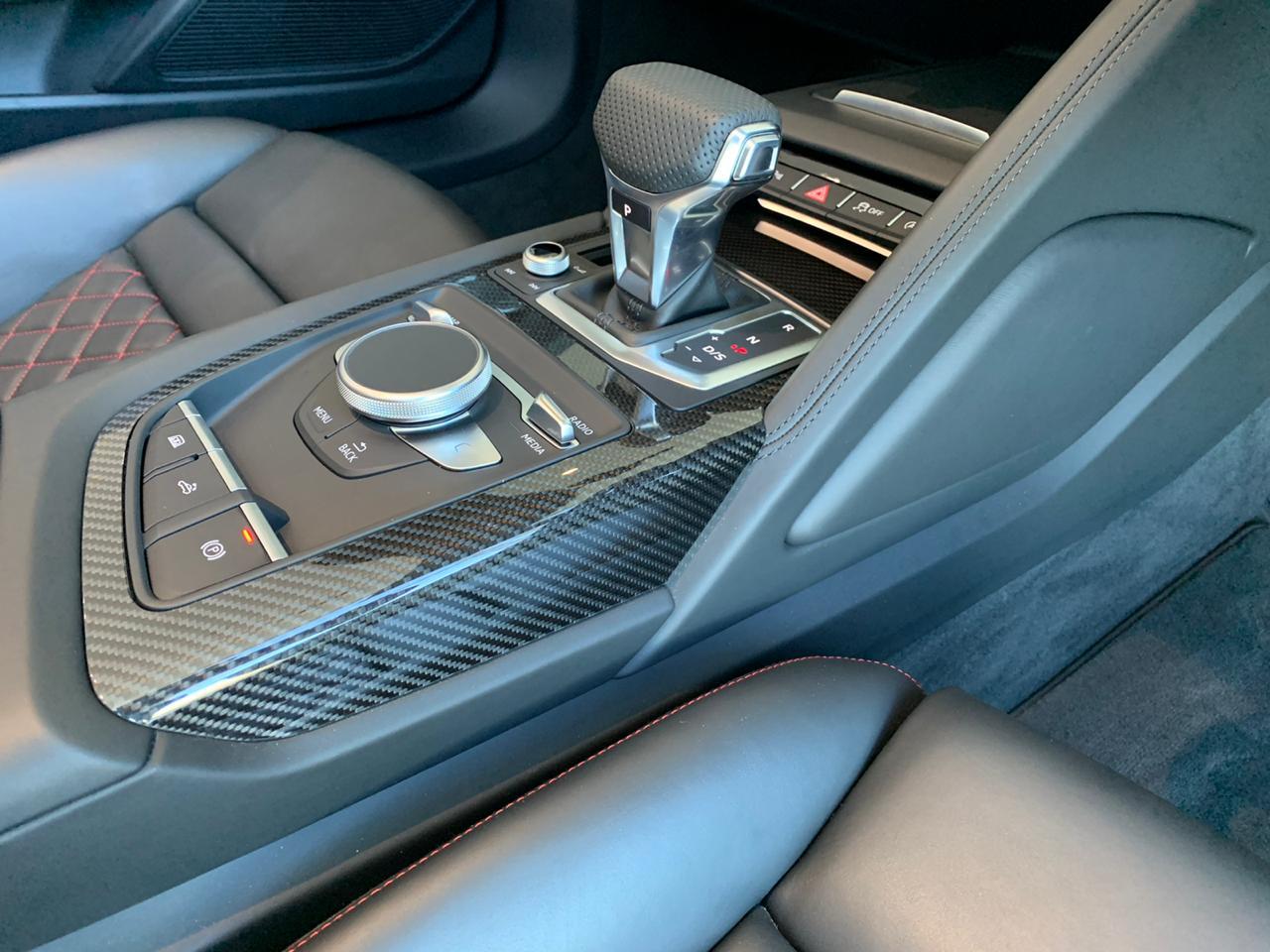 https://assets.carsharenova.com/01973064-c691-4f9a-2f2a-0bf8bca83c33