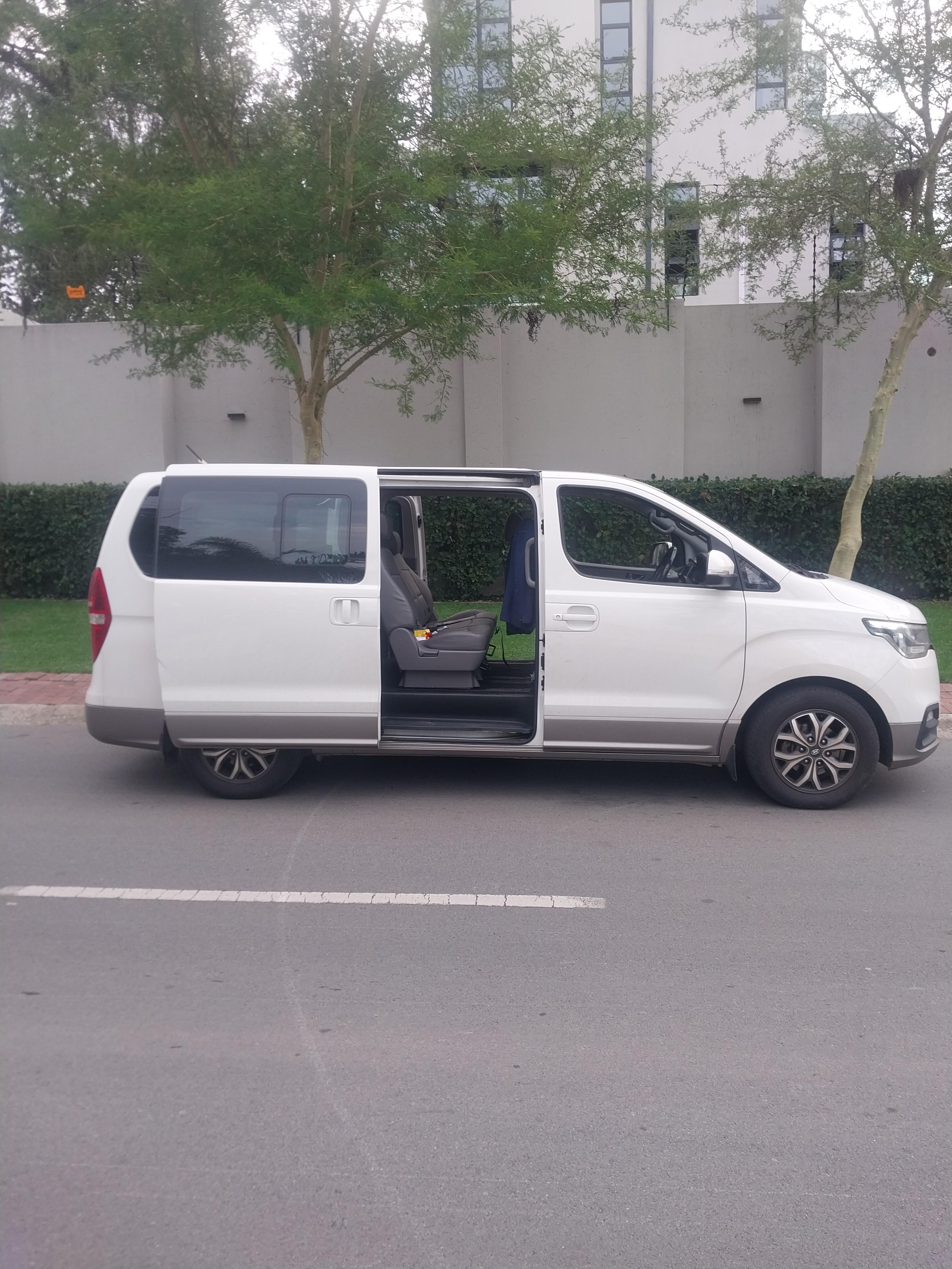 https://assets.carsharenova.com/0197716e-27f2-38be-4eb7-a526e0a285ec