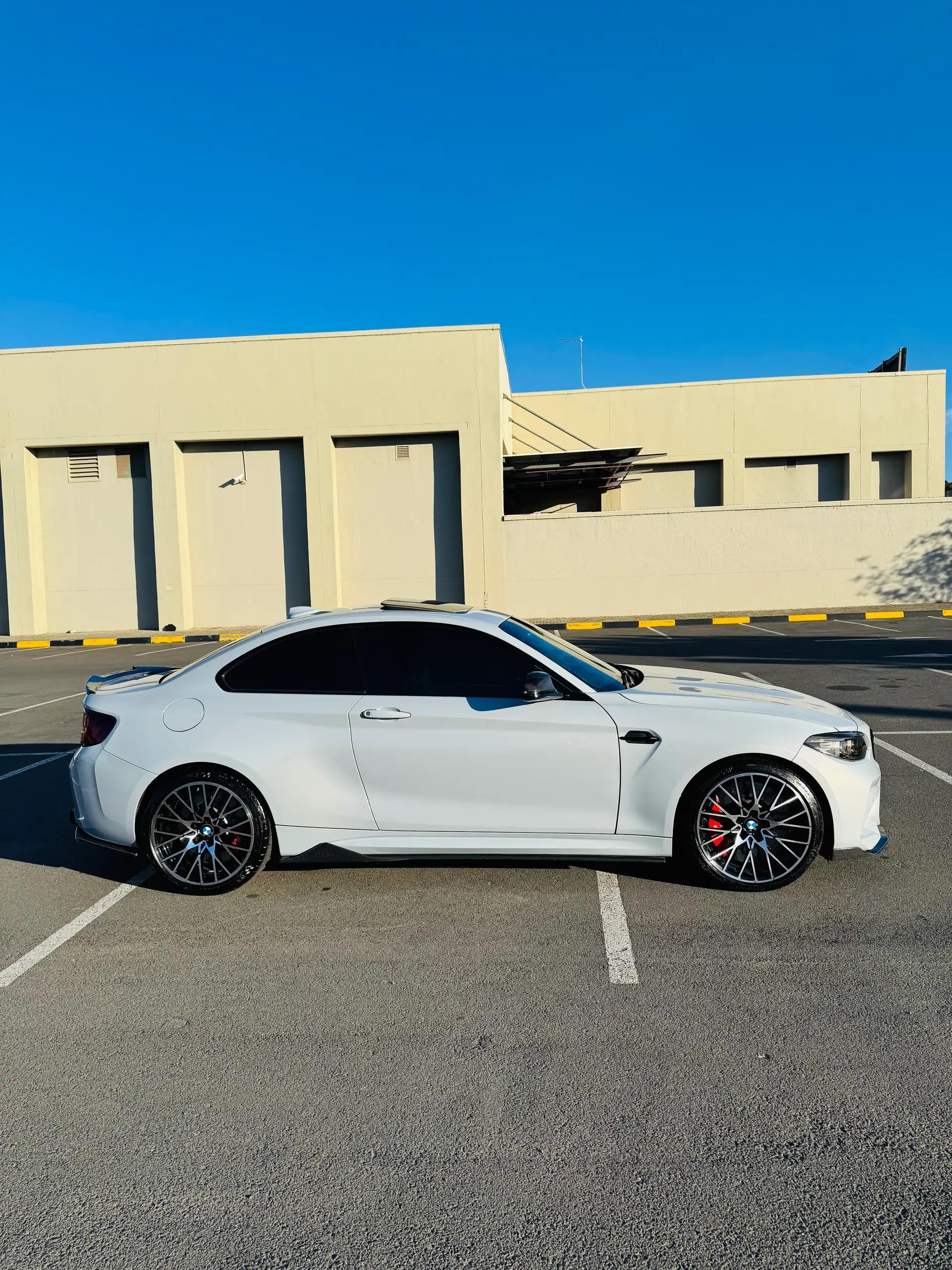 https://assets.carsharenova.com/01977d2b-bd72-4bfb-6e1d-6bbc9453f60f