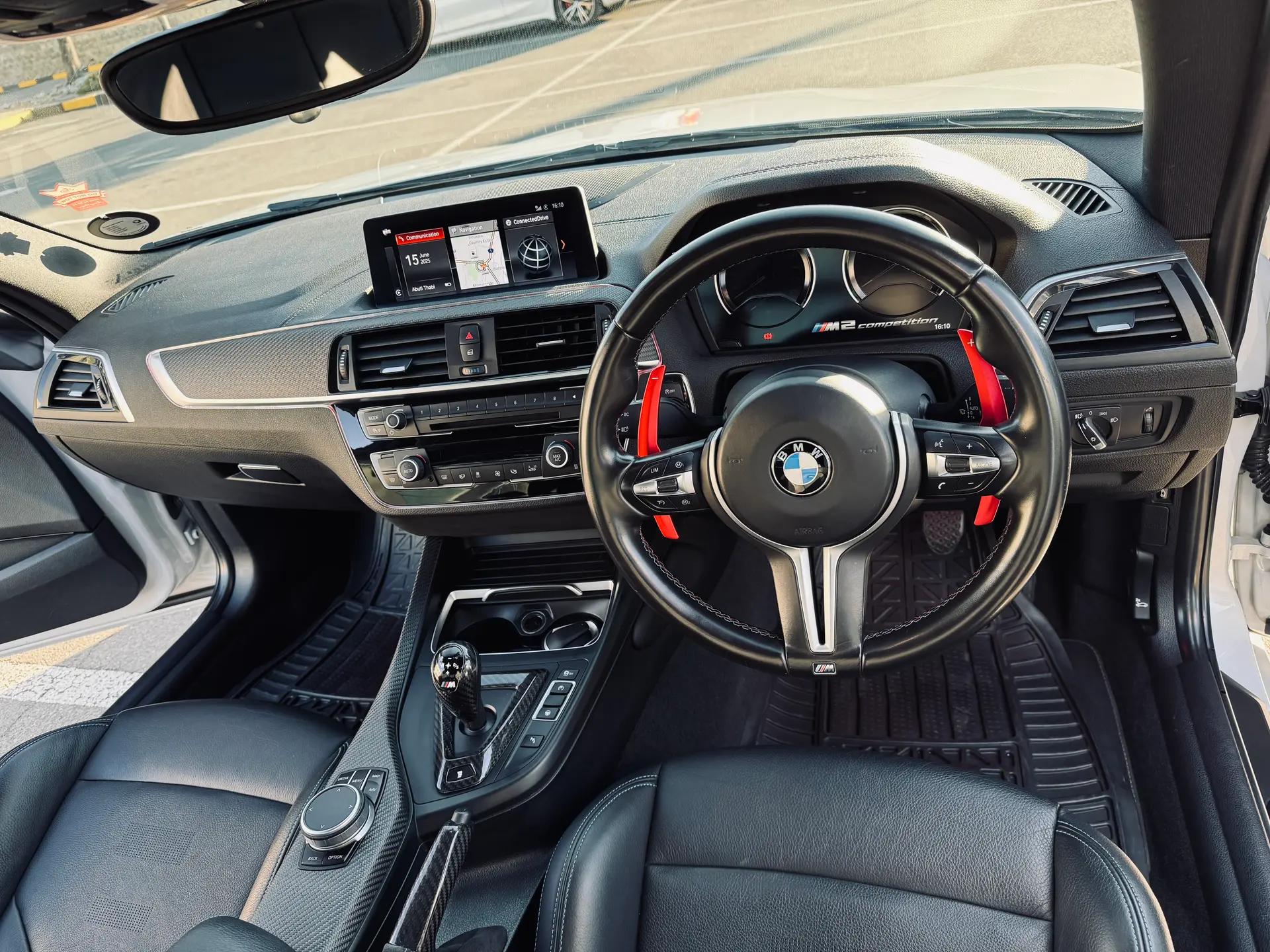 https://assets.carsharenova.com/01977d2b-d886-32a3-b8c0-85c490373d64