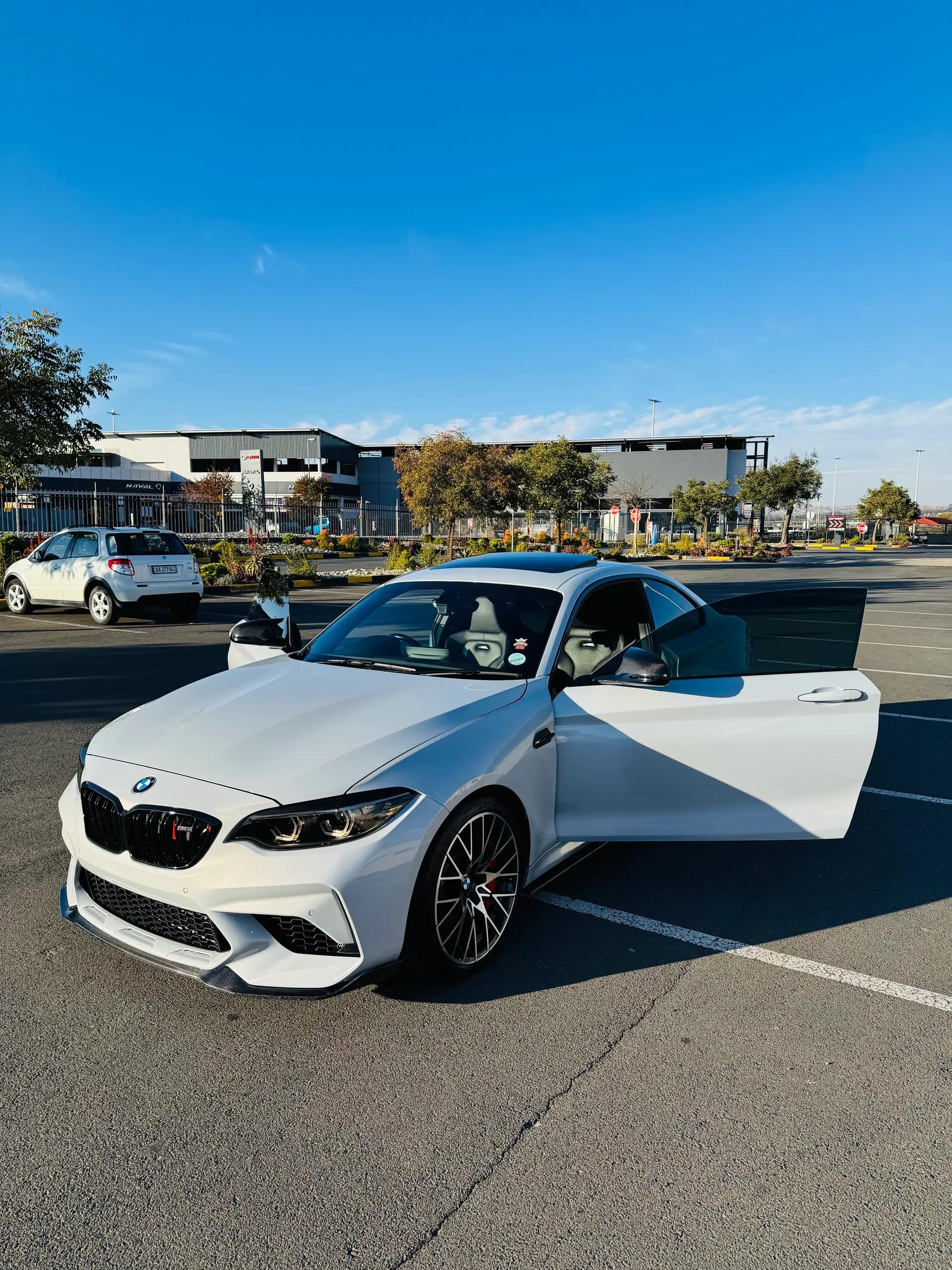https://assets.carsharenova.com/01977d2b-e48e-8c05-6f79-38a49a0bb4d1