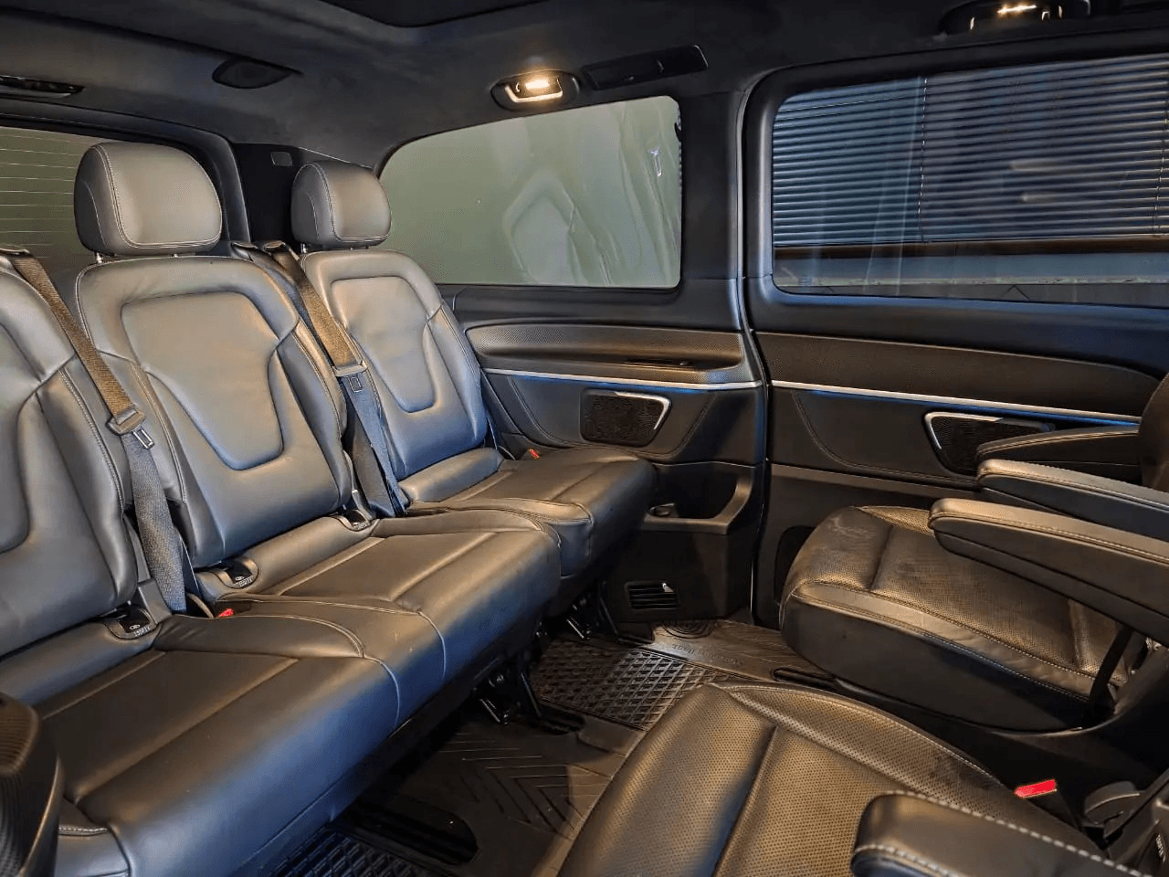 https://assets.carsharenova.com/0197eae1-c519-ce2d-92aa-f99ed5379d2d