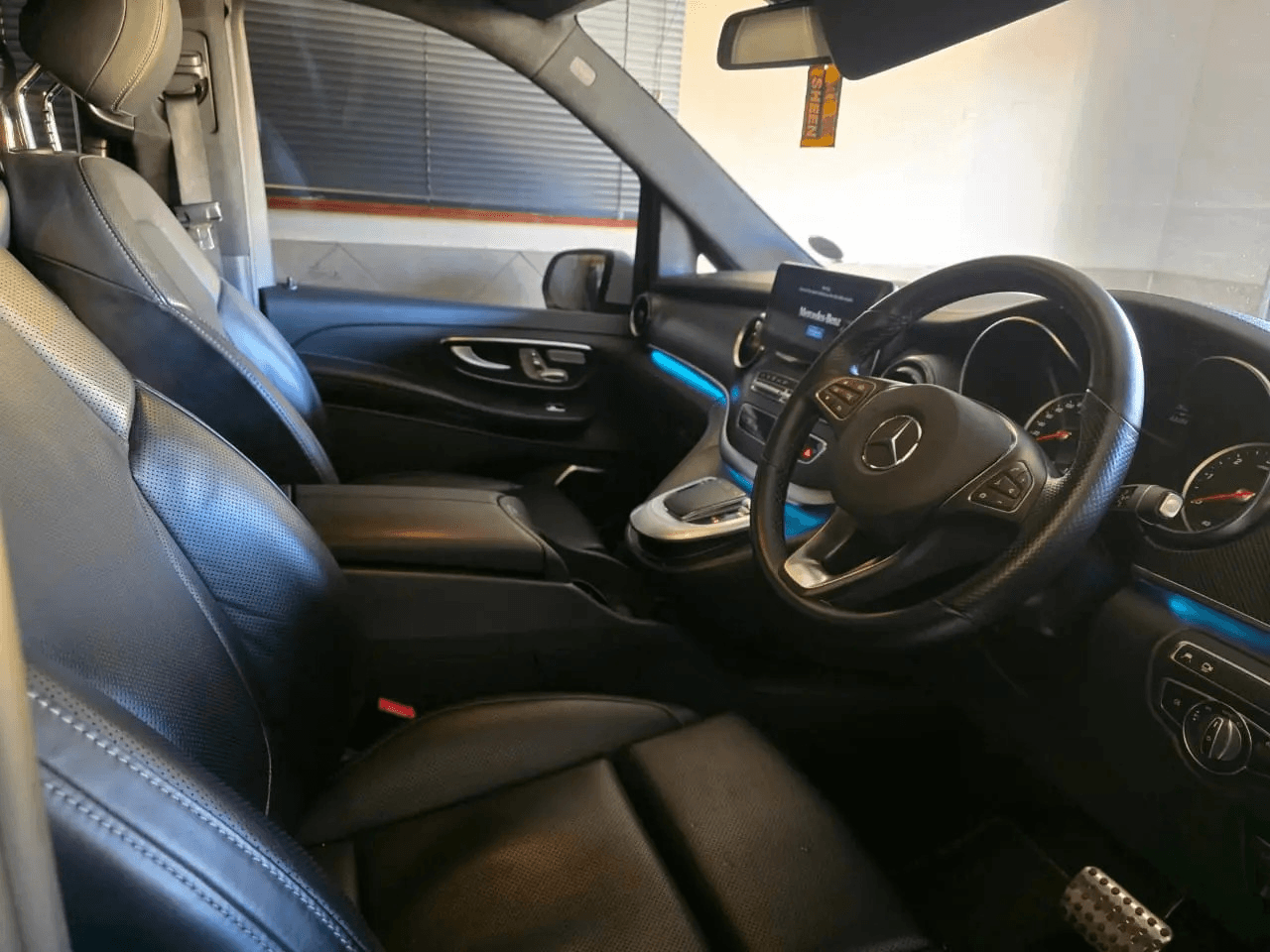 https://assets.carsharenova.com/0197eae3-9fd5-6e29-cecb-3c75898fdc3e
