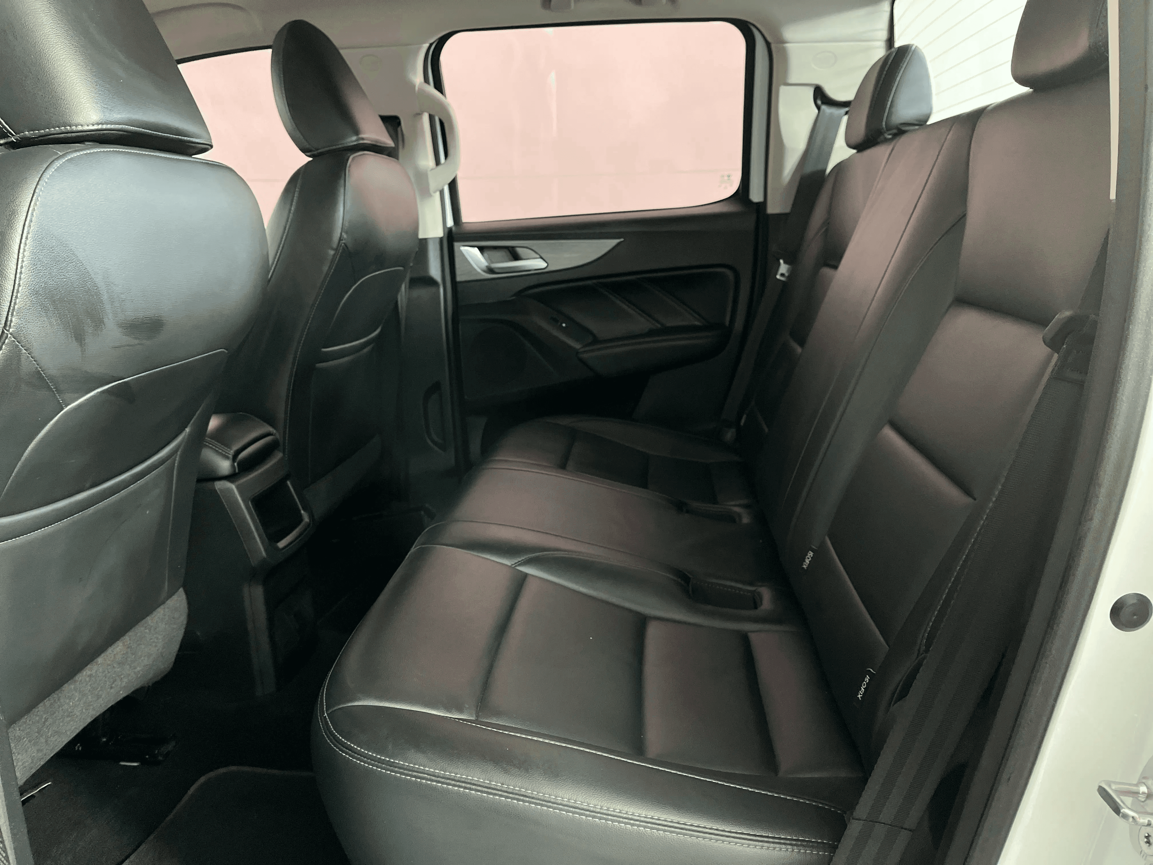 https://assets.carsharenova.com/01981c72-4734-b0b5-b9c2-d8d26de7cbe2