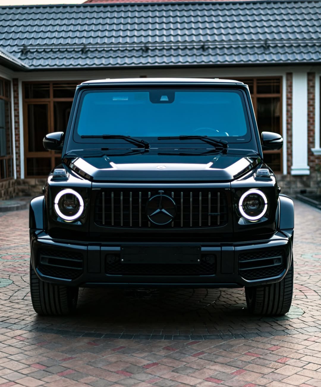 https://assets.carsharenova.com/019928d5-b4bd-ed7d-7d54-39f497040645
