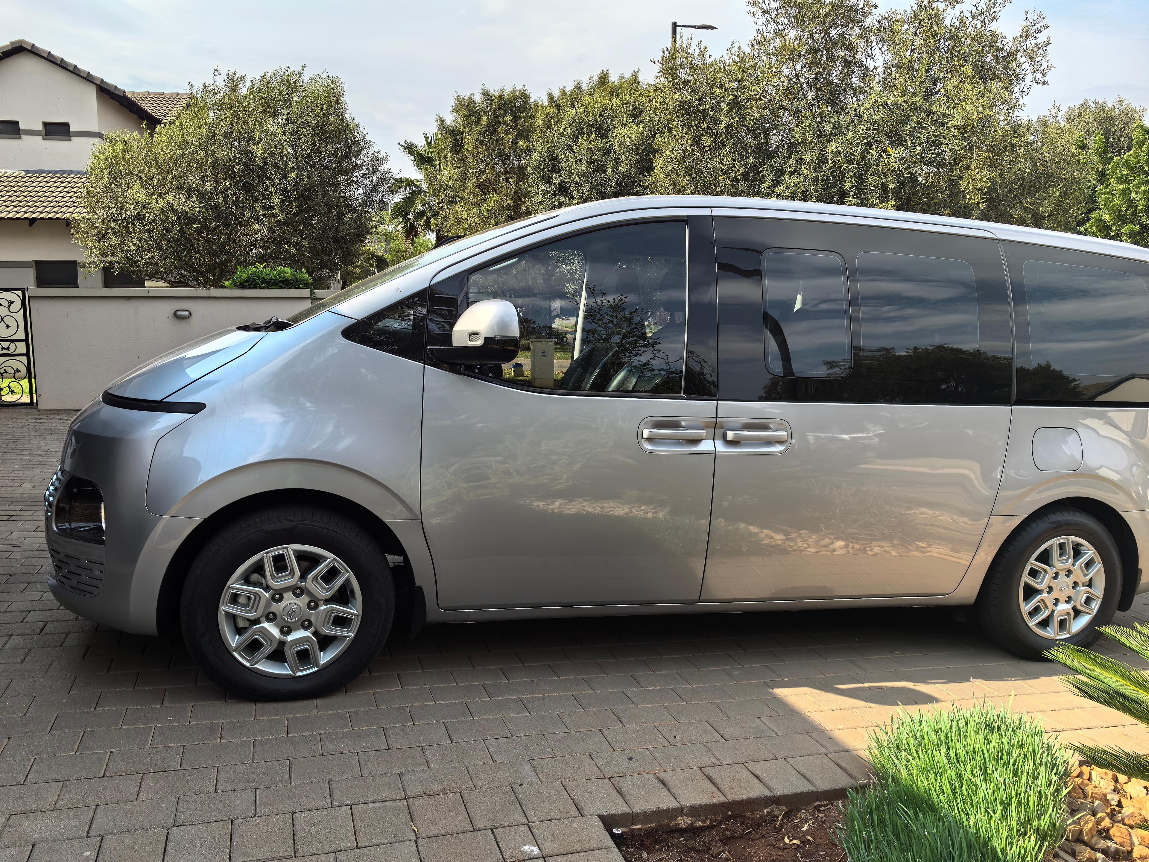 https://assets.carsharenova.com/01997741-715c-cefa-bc15-08371ccf75b0
