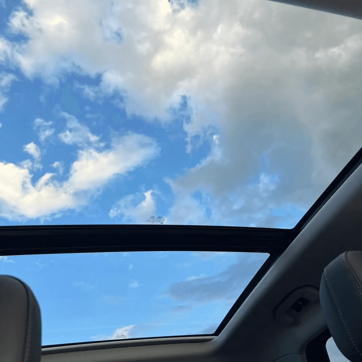 https://assets.carsharenova.com/019db938-4dc1-4fde-5cfb-9e042f661dbe