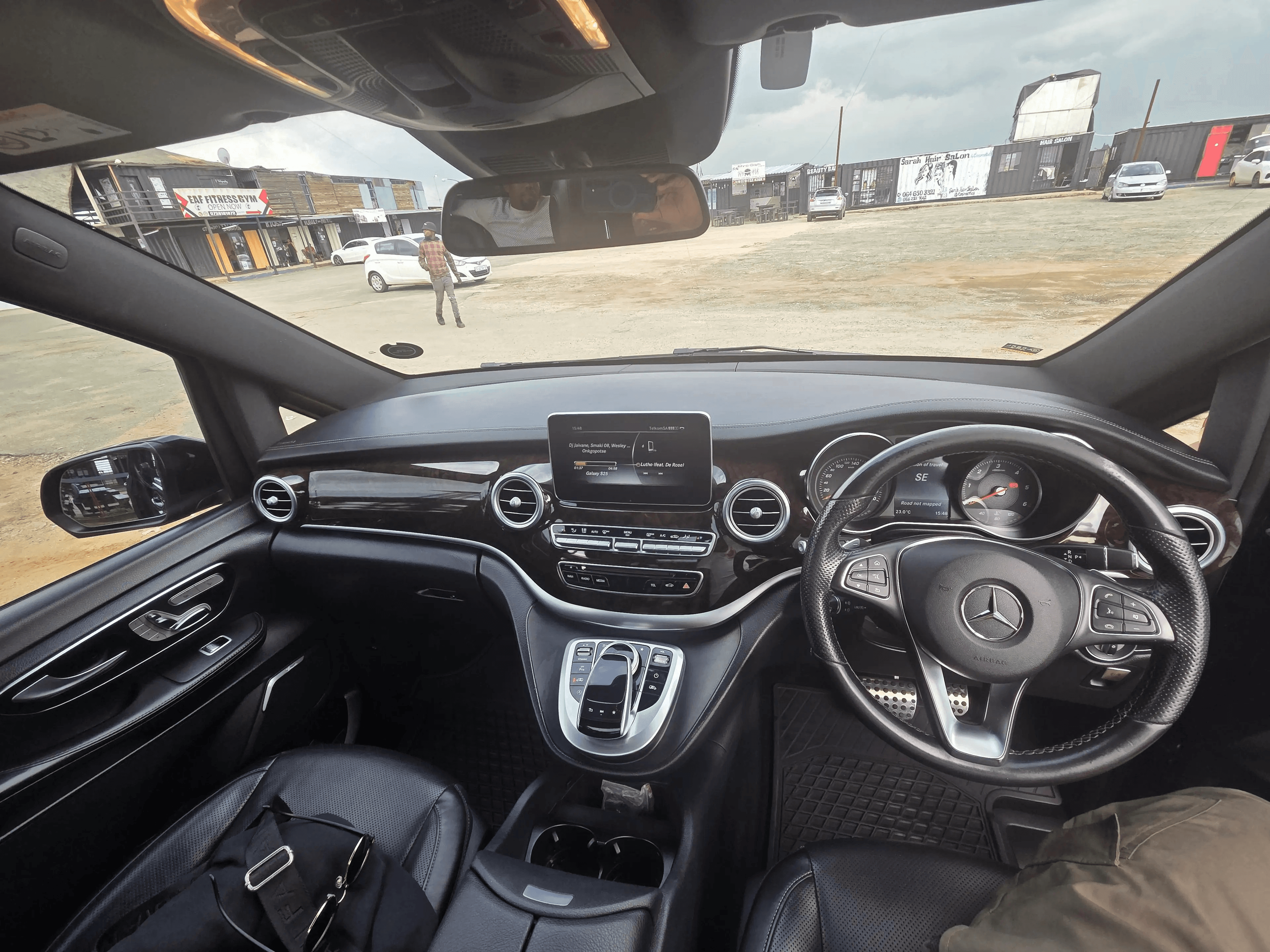 https://assets.carsharenova.com/019db9bd-52e1-d390-8da6-1f508e463ff4