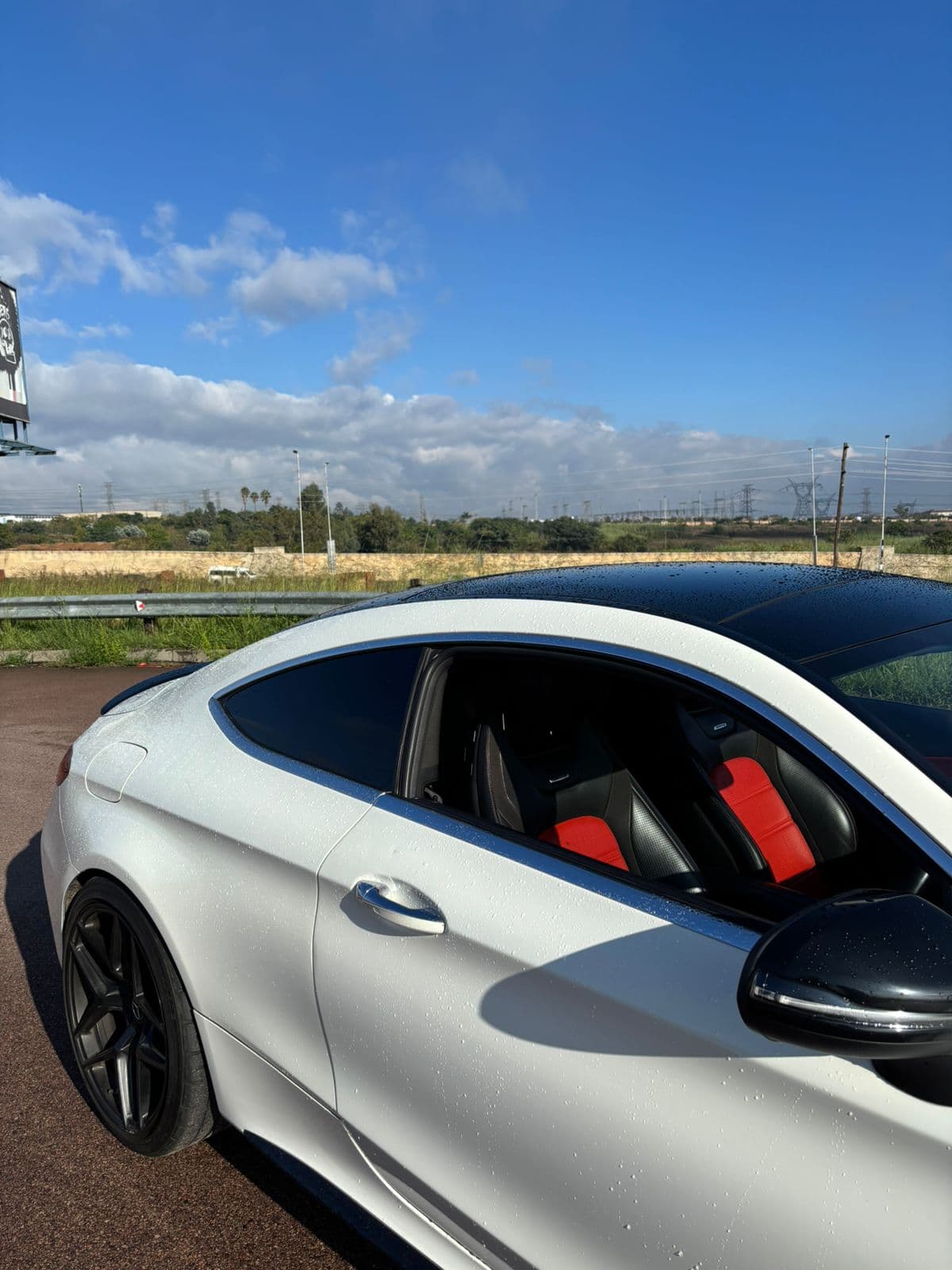 https://assets.carsharenova.com/019e07e3-f322-43d1-1223-12fe0b8eb006
