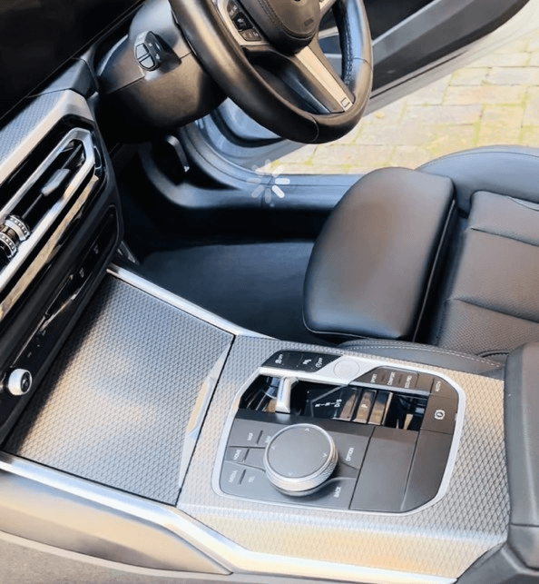 https://assets.carsharenova.com/019e1b4b-c9f4-c7a6-da8f-a50bf7b69666