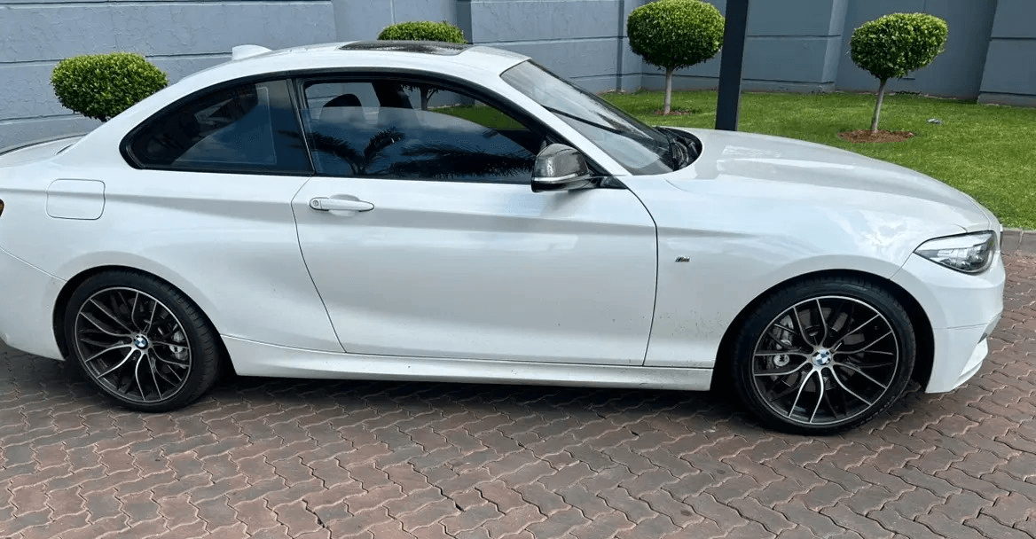 https://assets.carsharenova.com/019e9837-17d1-4a4f-391f-f7ddee156869