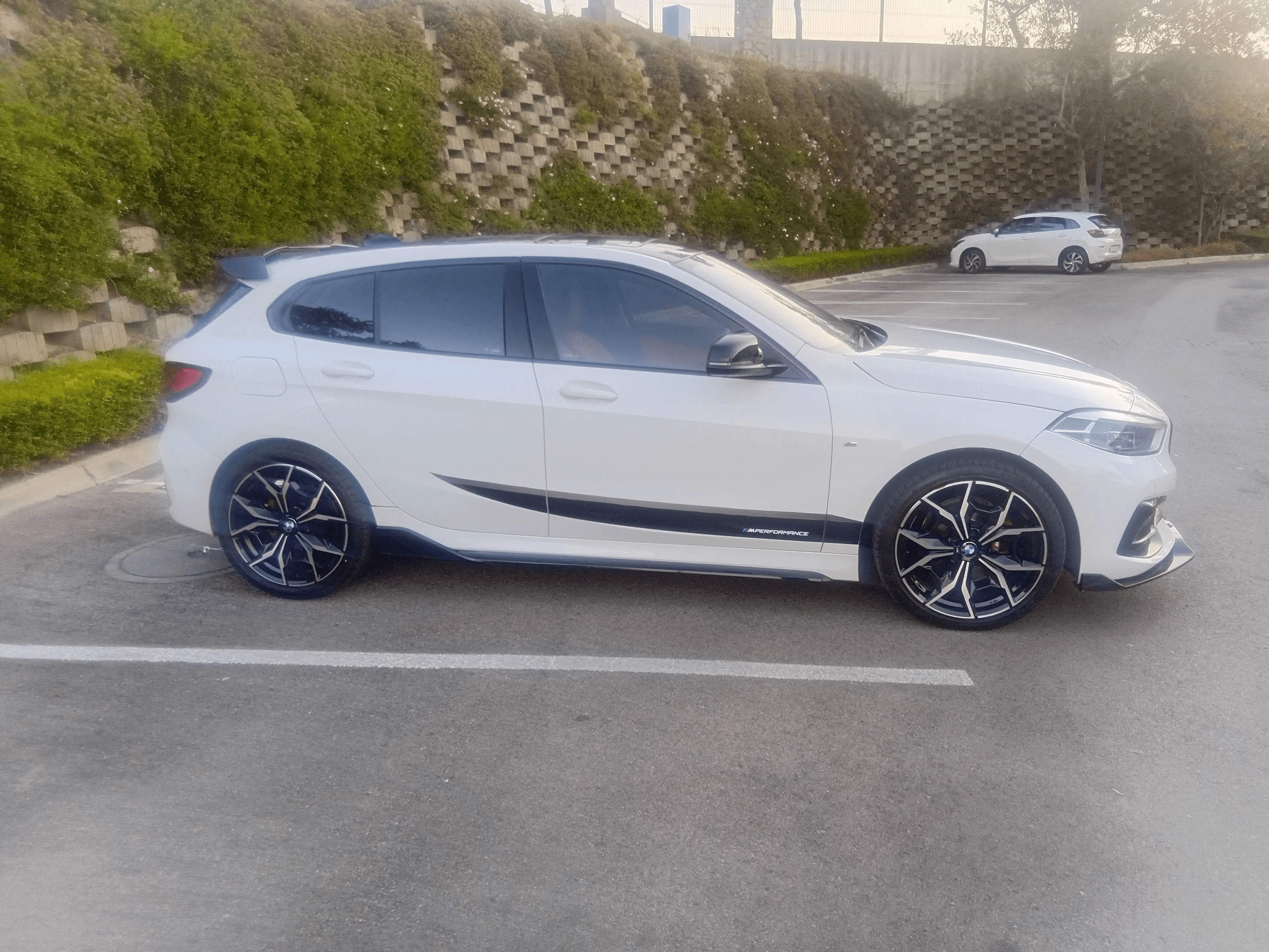 https://assets.carsharenova.com/019ea5f2-b40d-170c-b7d1-57e07f3b2b75