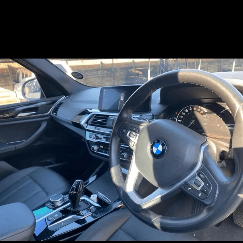 https://assets.carsharenova.com/019ebc18-aa87-1e7b-2030-8620146762d5