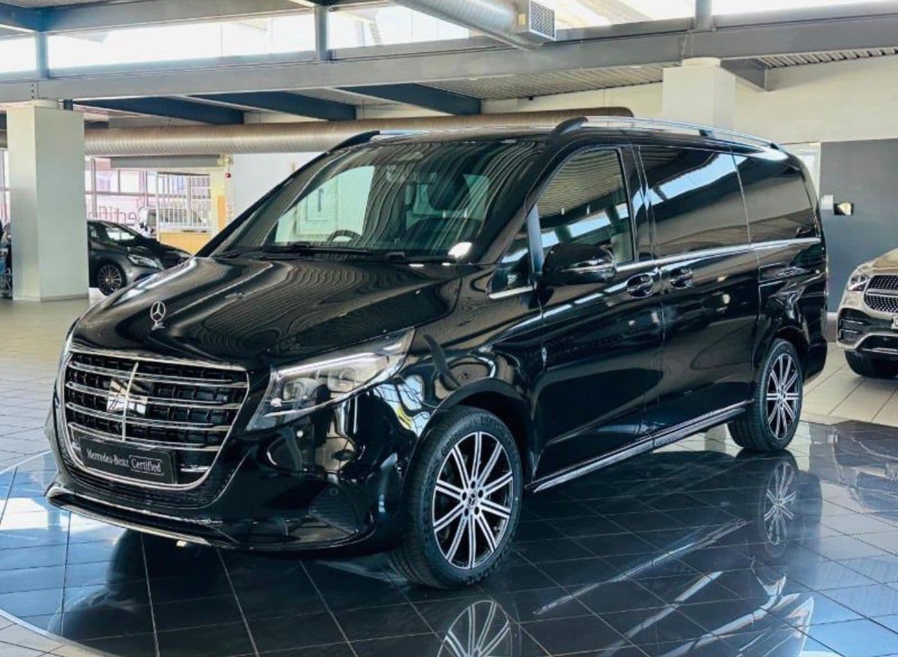 MERCEDES-BENZ V300d